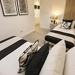 Boutique 2 Bed Abode - Parking - Garden Bristol