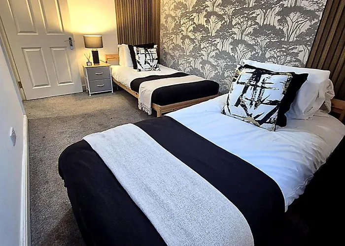 Apartment Boutique 2 Bed Abode - Parking - Garden