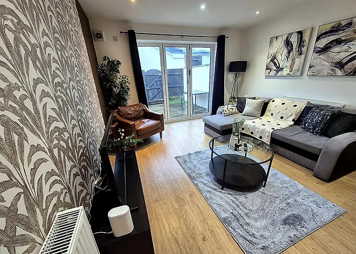 Boutique 2 Bed Abode - Parking - Garden Bristol