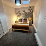 Boutique 2 Bed Abode - Parking - Garden Bristol